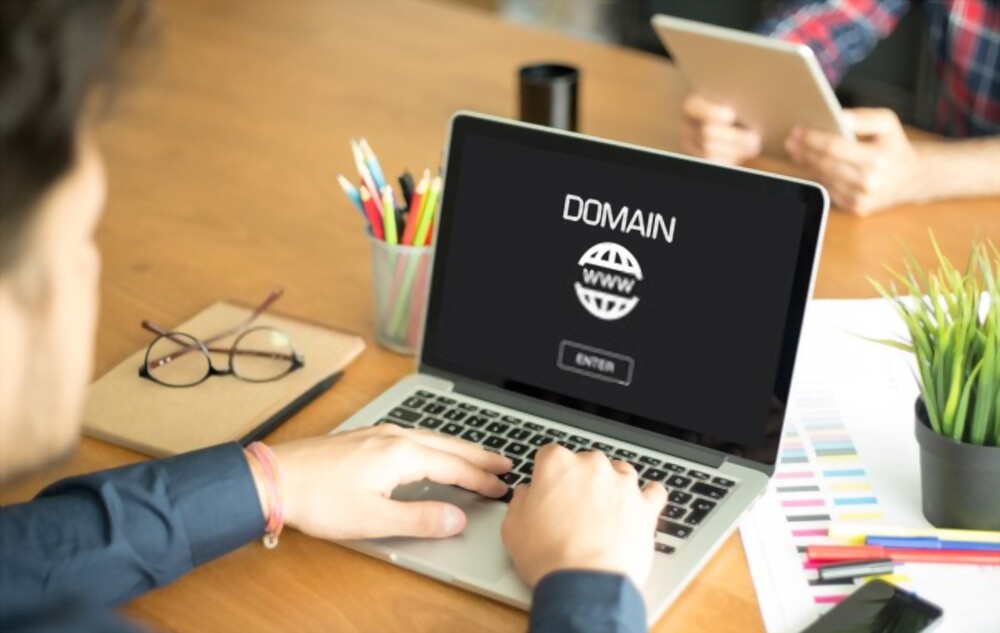 Domain regisztráció